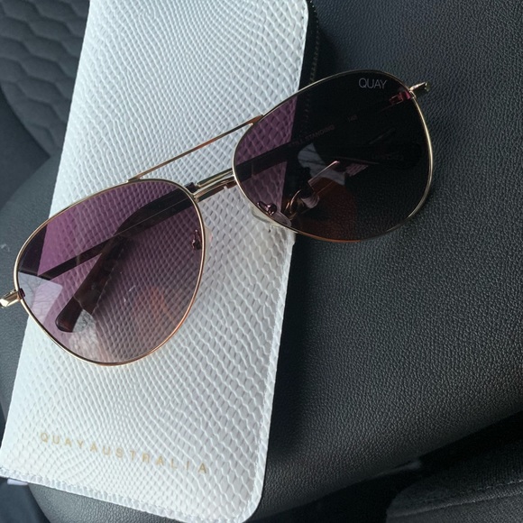 Quay Australia Accessories - Quay Australia sunglass. Perfect condition